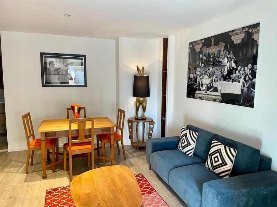 Superbe Appartement Pres De La Plage Et Du Centre Ville Сен-Тропе Экстерьер фото